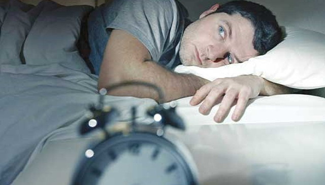 تأثیر خواب ناکافی بر عملکرد و سلامت چشم؛ چرا کم‌خوابی دشمن بینایی است؟