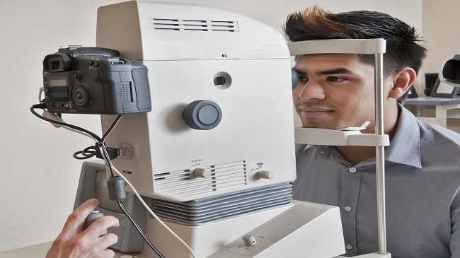 دستگاه معاینه چشم