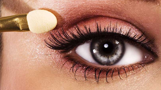 10 ترفند آرایشی برای درشت نشان دادن چشم