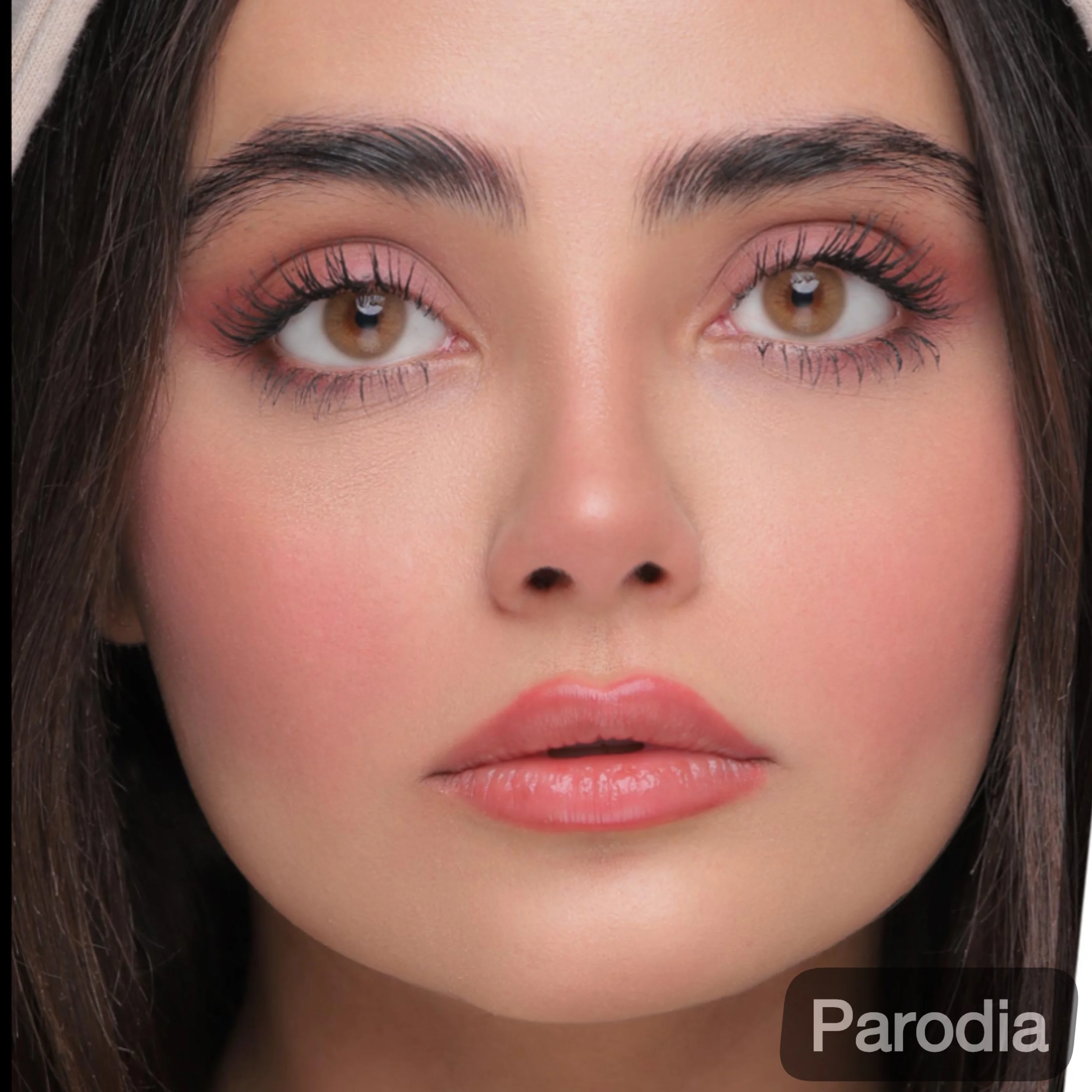 لنز رنگی ماهانه یونیک (Uniqe)