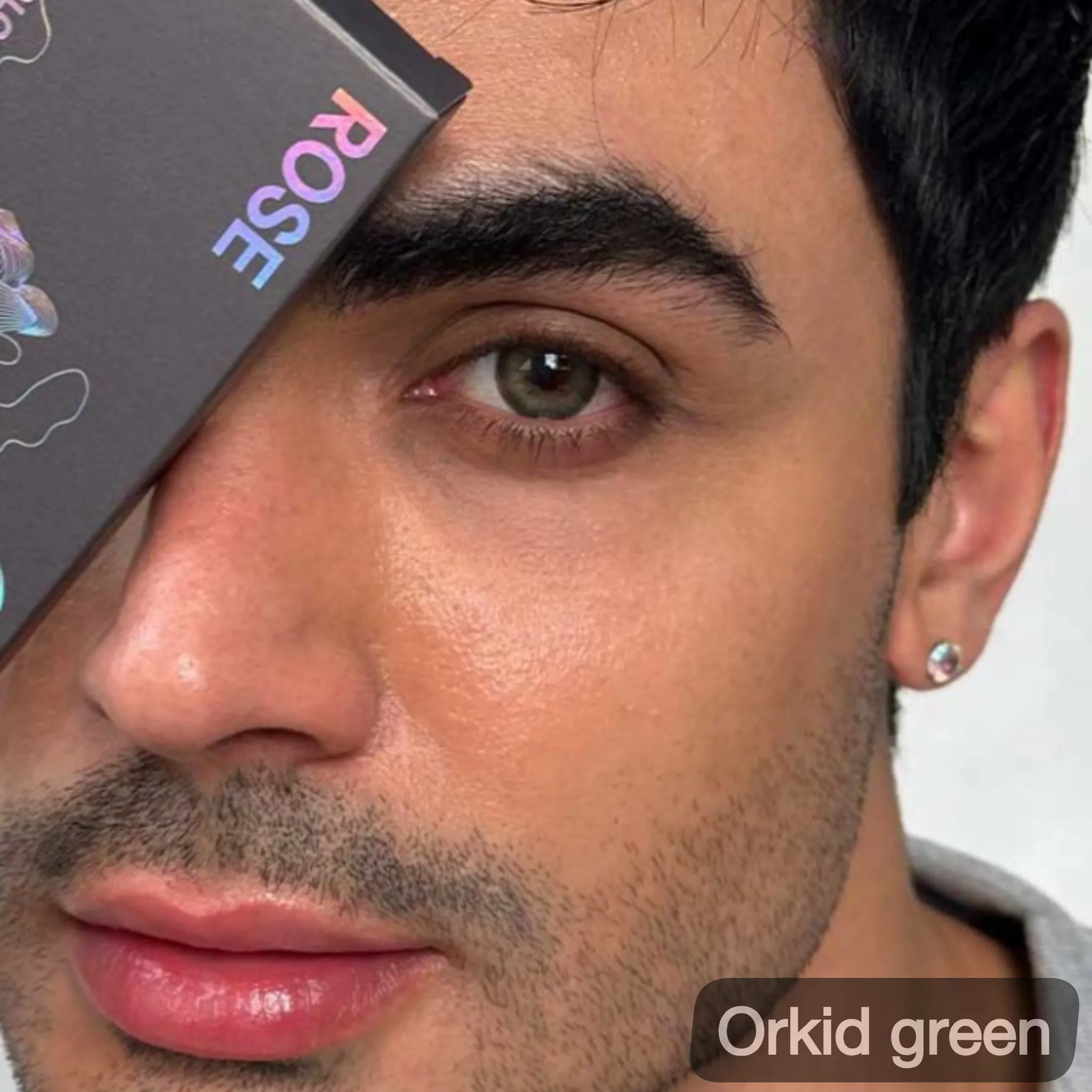 لنز رنگی ماهانه رز (Rose)