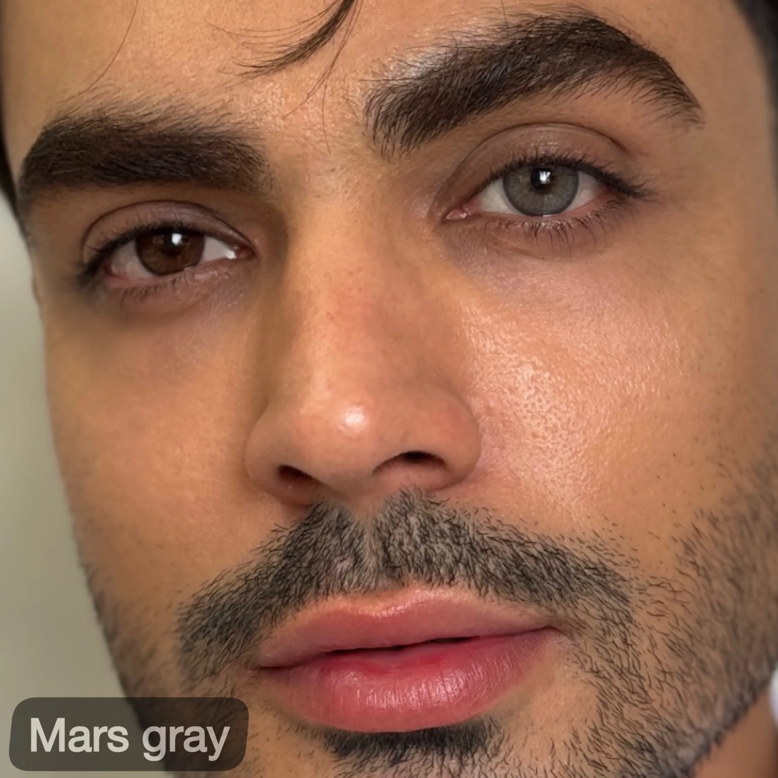 لنز رنگی ماهانه رز (Rose)